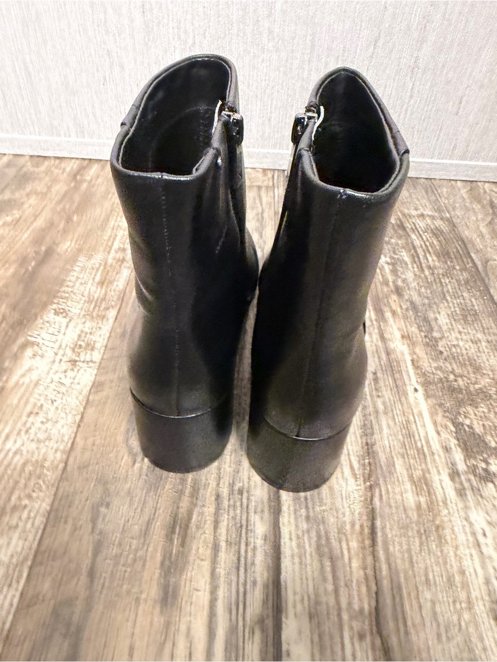 Naturalizer Black Leather Ankle Boots with Block Heel Size 7.5 - Picture 11 of 16